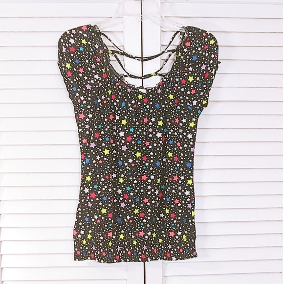 Star Pattern Top - Picture 6 of 7